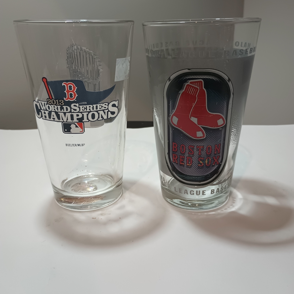 Boston Red Sox MLB Pint Glass Lot - 2013 World Series Champions & Logo Glass